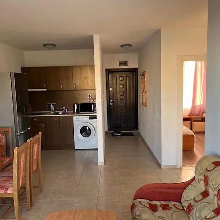 Lägenhet 3-rooms In Vista Del Mar2 Slăntjev Brjag